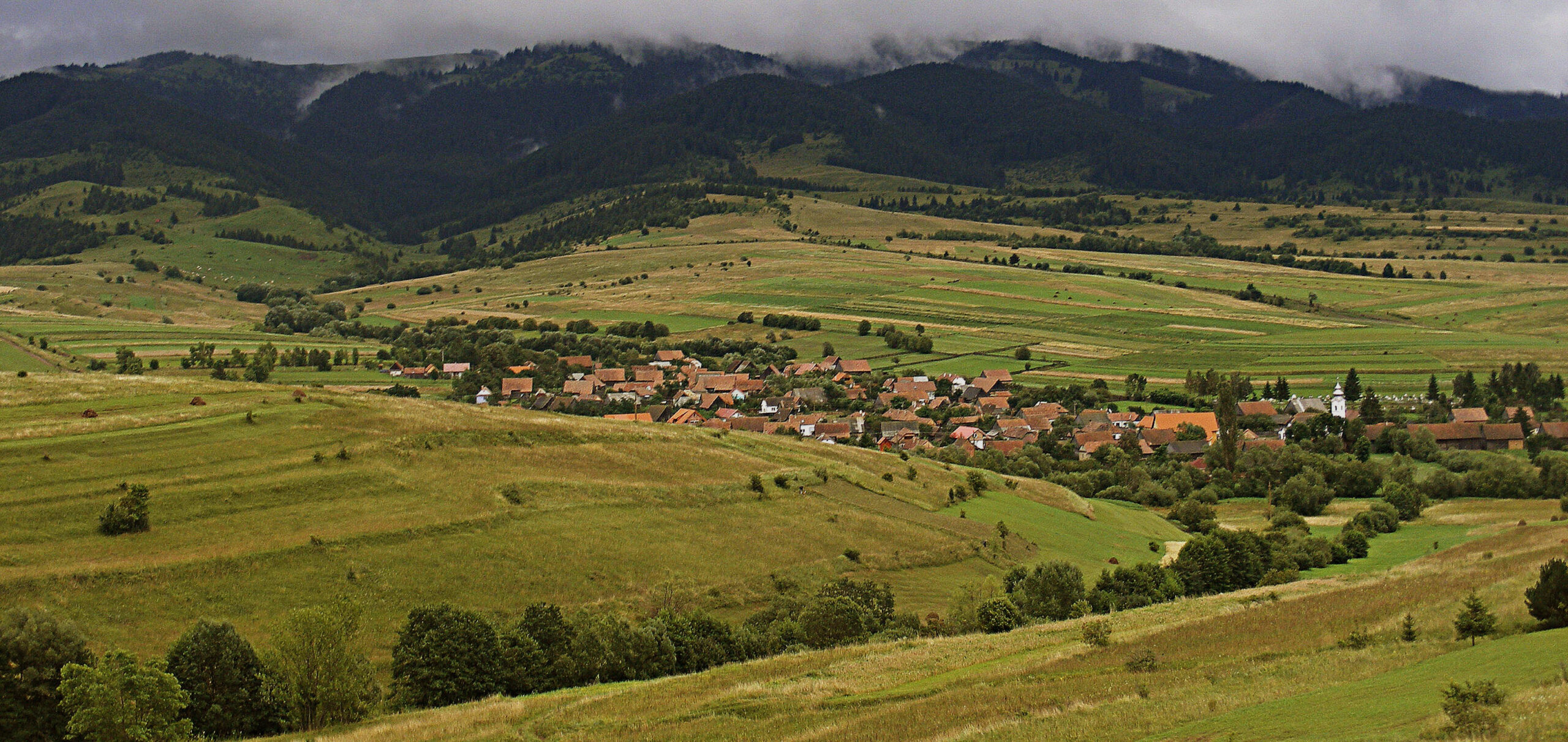 Ajnád látképe